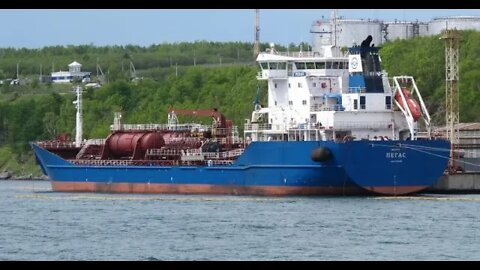 EU sanctions: Russian oil tanker seized in Greece