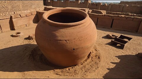 Why Does a 2500-Year-Old Clay Pot Remain Intact?