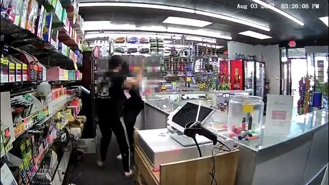 Video: Las Vegas vape store owner defends himself by using a knife to stab would-be robber