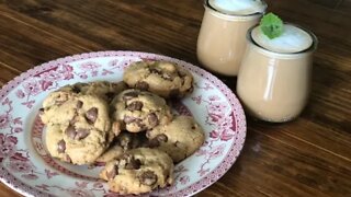 Chocolate Chip Cookies | Baking| How to make a cappuccino