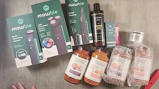 Paltrobox #074: Mowbie, Barrel & Oak, Somebody, Unicorn Glow, FormRx Skincare & Eat Happy Kitchen