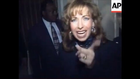 Paula￼ Jones receiving $1 million check