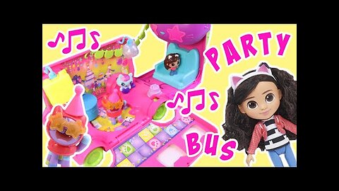 Gabby's Dollhouse Sprinkle Party Bus Celebration with Mercat