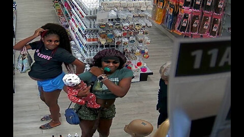 3 BLACK-MACHINES Pepper Spray Weave Seller Then Run Away With Lace Wigs From The Store!