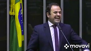 🟥 DEPUTADO BOLSONARISTA PASSANDO PANO PARA TORTURA E DEPUTADO DE OPOSIÇÃO REBATE 🔴