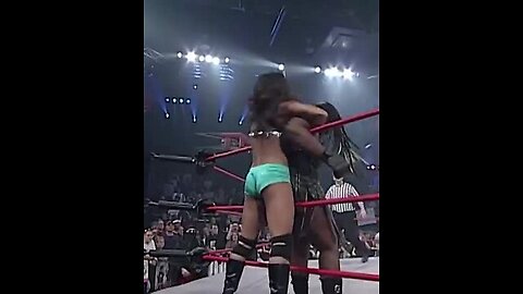 ODB isn't afraid of Awesome Kong!