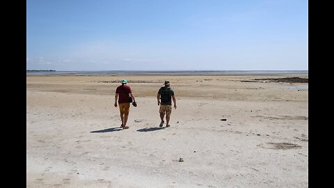 In the social network appeared the images of how the bottom of the Kakhovka Reservoir now looks.