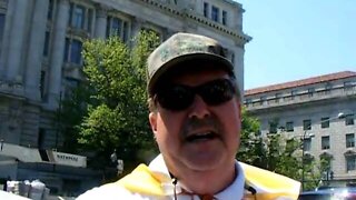 Don Curtis at the Washington Tea Party Express event 4-15-10.AVI