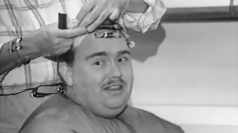 John Candy getting his hair permed for Planes, Trains & Automobiles, 1987