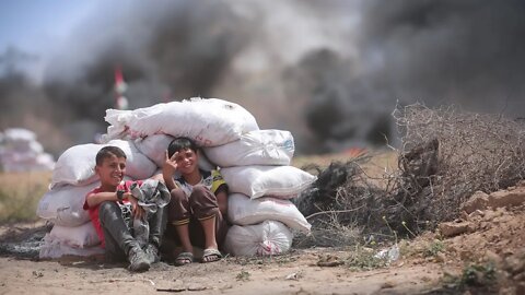 UNRWA gerät in Schwierigkeiten & die palästinensischen Flüchtlinge im Gazastreifen leiden