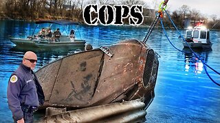 Police Shocked After Scuba Diver Found This 5 Year Old Stolen Car In River!