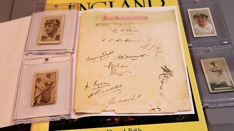 Australian Cricket Autographs and cigarette cards from the 1930's