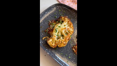 Cheesy cauliflower steaks