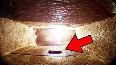 "Boss-Mark" Found Deep Inside The Great Pyramid?