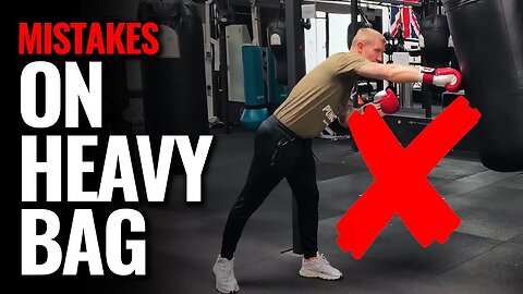 4 Biggest Mistakes Beginners Make when Punching the HEAVY BAG in boxing