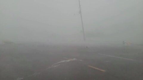 The eyewall of Ian in Rotonda West, FL | Video Credit: Mike's Weather Page @tropicalupdate // Twitter