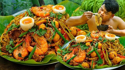 Green Noodle Seafood And Chicken Ovary Recipe | Stir Fry Green Noodle For Food Eating So Delici