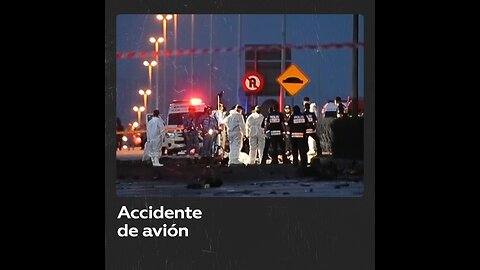 Al menos 10 muertos al estrellarse un avión chárter en Malasia