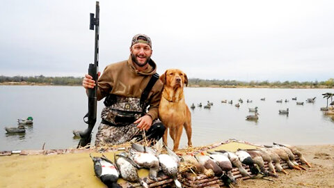 OPENING DAY Duck Hunting Big Water with Insane Mixed Bag!!