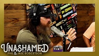 Jase Robertson's Antics Embarrass Missy in Front of Their Guests