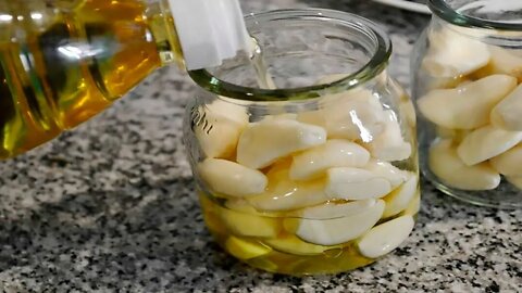 The Benefits of Drinking Garlic Infused Olive Oil