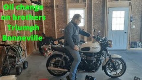 2010 Triumph Bonneville oil change