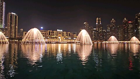 Dancing fountain in Dubai