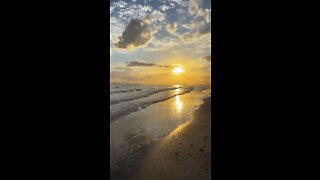 Livestream Clip From Downtown Fort Myers Beach Walk Part 6