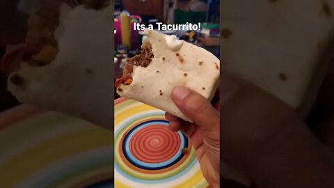 IT'S A TACURRITO!