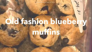 Old school blueberry muffins with less sugar#BlueberryMuffins #Blueberries