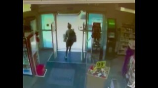 Shoplifters steal from Port St. Lucie pharmacies