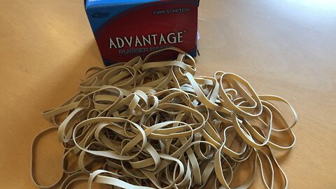Advantage Alliance Rubber Bands 26649 Size #64 1/4 lb Box 80 Bands 1/2" x 1/4" Natural Crepe Beige