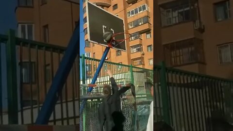 An Intresting Way To Unstick A Basketball