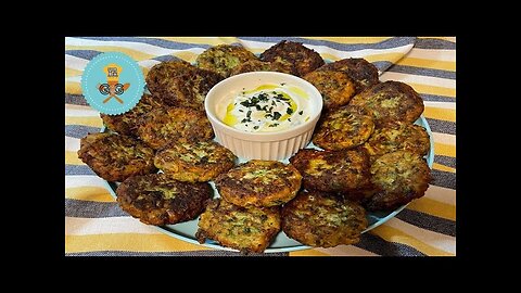 Greek Zucchini Balls with Yoghurt Dip / Κολοκυθοκεφτέδες Με Ντιπ Γιαουρτιού