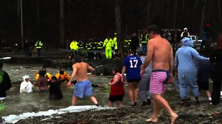 Chautauqua County polar plunge raises thousands for Oishei Children's Hospital