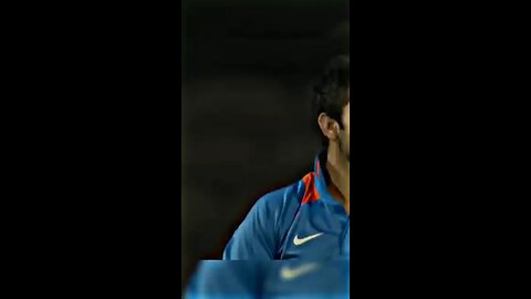 virat kholi under ratted bowler