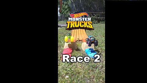 Hot Wheels Monster Trucks Goes Outdoors (Showdown 2)