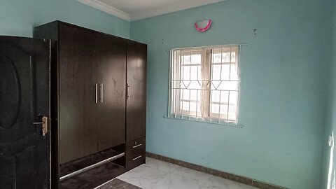 Room & Parlour Self Contain X POP Ceiling, 2 Toilets, Wardrobe & Cabinets TO LET In Ikorodu - ₦250k