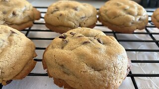 Levain Bakery's Chocolate Chip Cookie Copycat Recipe