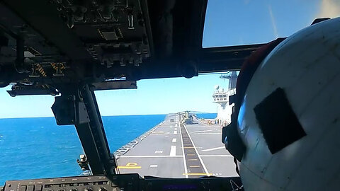 MRF-D Ospreys touch down on HMAS Adelaide