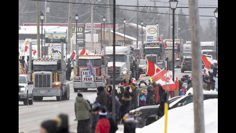 Thousands Come Out to Support as Trucker Convoy Rolls Through Toronto Area