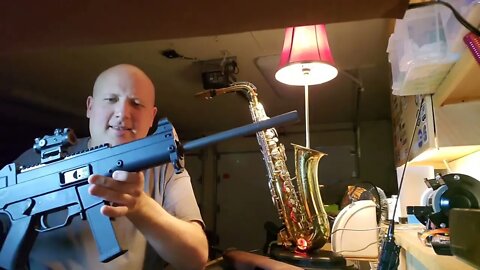 TGV2: More guns in for review, a cool lamp & I got my amateur radio operator license