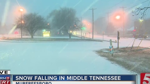 Snow Falling In Murfreesboro