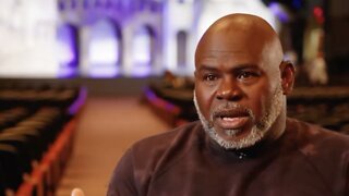 Actor David Mann talks with Scripps News about battling depression