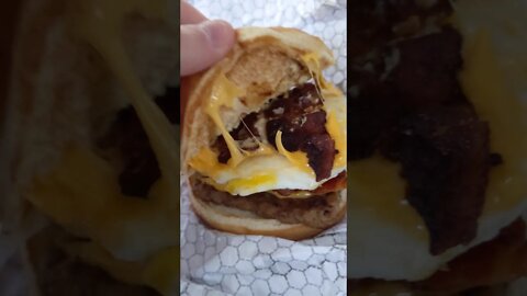 WARNING UNHEALTHY! - Wendys Breakfast Baconator Review
