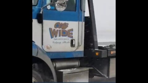 TRAITORS Alberta has hired CWT towing to tow the Trucks at the border