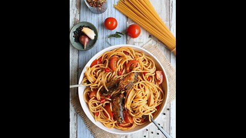 Sardine Tomato Pasta with Gremolata