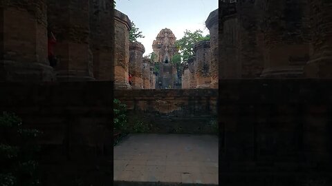 Cham Ruins Trang Vietnam 🇻🇳 #shorts #nhatrang #beach #expat #travel #rebornabroad #ruins #temple