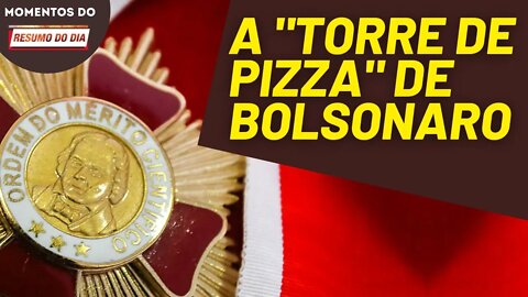 Bolsonaro condecora a si mesmo e a ministros com a Medalha do Mérito Científico | Momentos