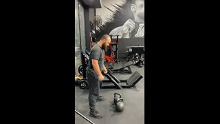 KB shoulder press with 24kg (24% of body weight)